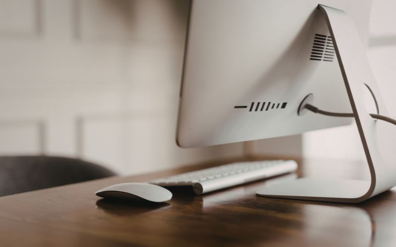 Chất liệu bàn văn phòng gỗ công nghiệp