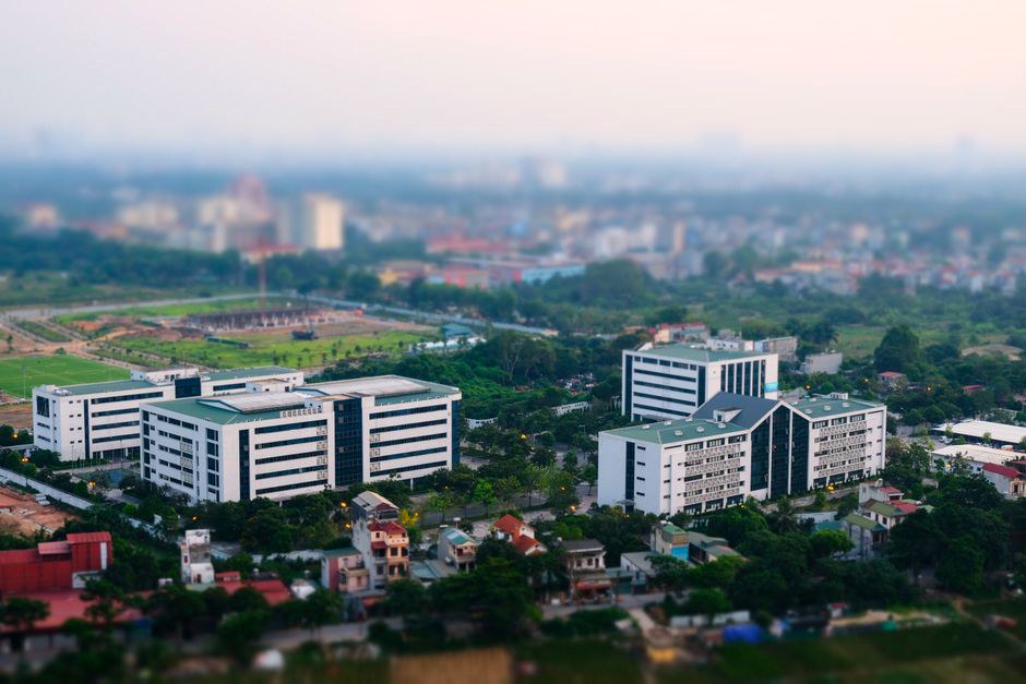Từ bán hàng tay ngang đến chủ doanh nghiệp: khi nào người trẻ nên lên công ty? Từ bán hàng tay ngang đến chủ doanh nghiệp: khi nào người trẻ nên lên công ty?